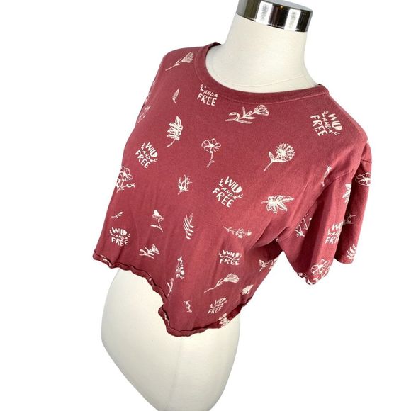 Local Lab Wild & Free Cropped Tee - Size XS - Picture 2 of 5